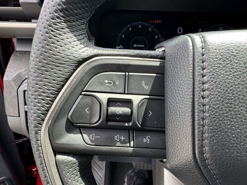 Used 2024 Toyota Tacoma Limited w/ Limited Package (LT) AWD/4WD image 33