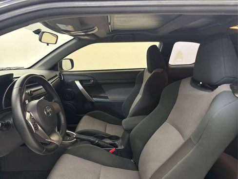 Used 2015 Scion tC FWD image 29