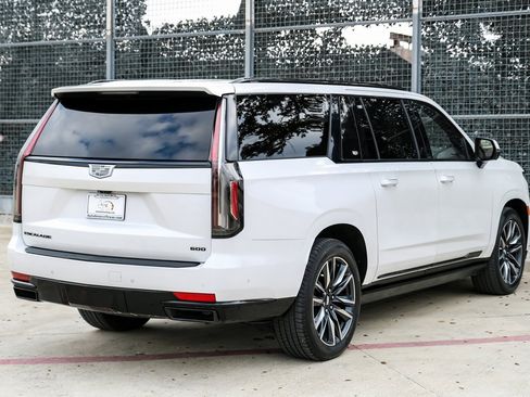 Used 2021 Cadillac Escalade ESV Sport w/ Driver Assist Tech Package image 8
