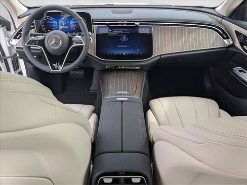 Used 2026 Mercedes-Benz E 350 4MATIC Sedan image 13
