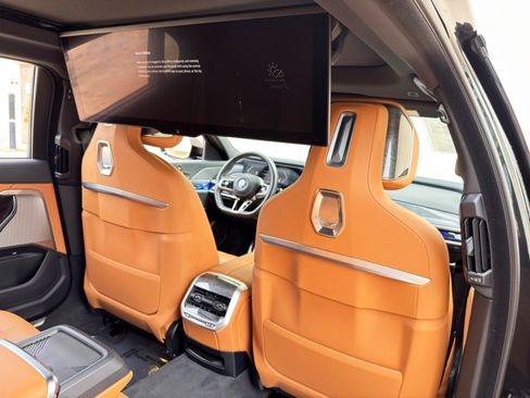 Used 2023 BMW 740i RWD image 51