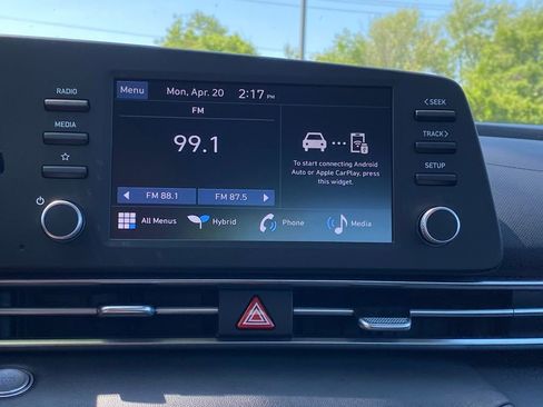 New 2026 Hyundai Elantra Hybrid FWD image 15