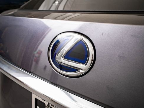 Used 2017 Lexus RX 450h AWD image 19