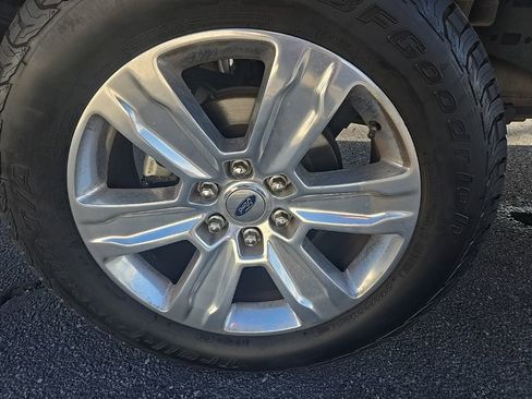 Used 2020 Ford F150 Platinum w/ Equipment Group 701A Luxury image 40