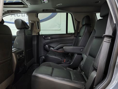 Used 2018 GMC Yukon SLT w/ Premium Edition AWD/4WD image 17