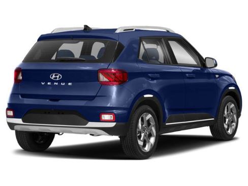 Used 2022 Hyundai Venue Limited image 3