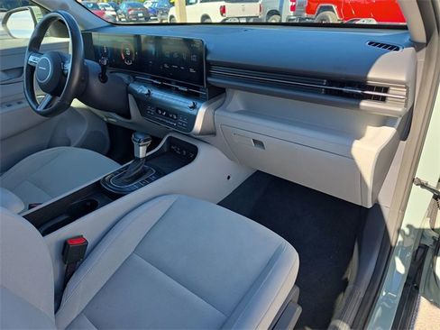 Used 2024 Hyundai Kona SEL image 10