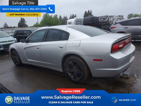 Used 2012 Dodge Charger SE image 3