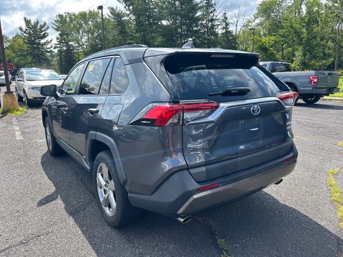 Used 2019 Toyota RAV4 Limited w/ Carpet Mat Package AWD/4WD image 7