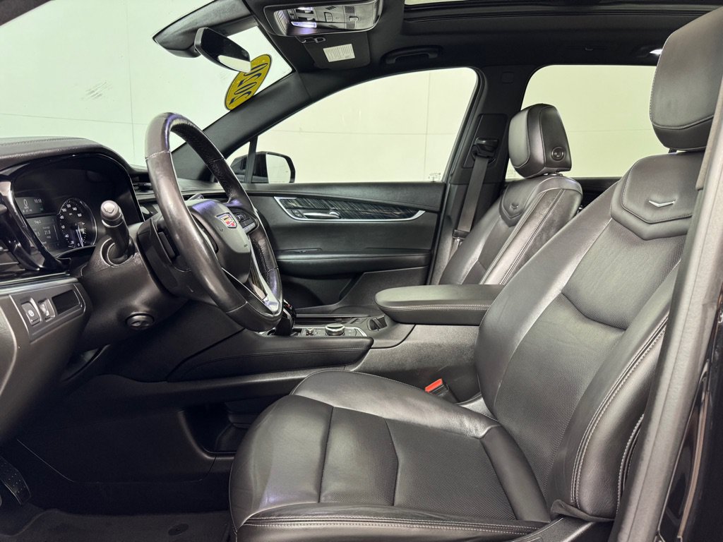 Used 2020 Cadillac XT6 Premium Luxury FWD image 12
