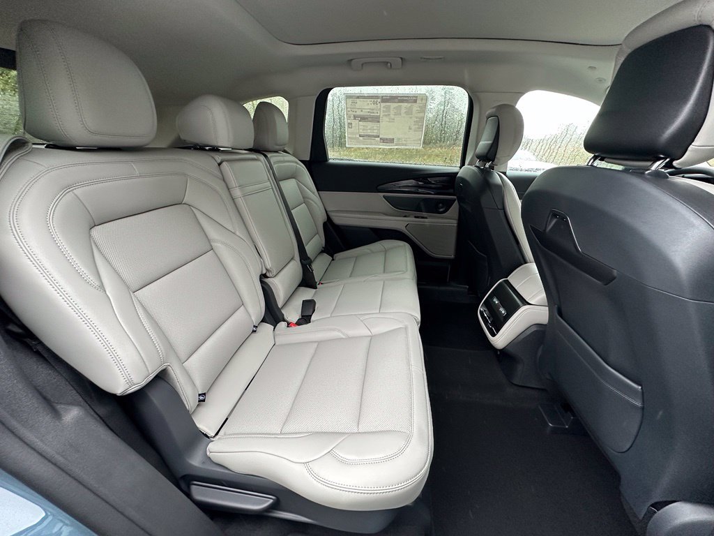 New 2026 Lincoln Nautilus Premier w/ Equipment Group 102A AWD/4WD image 24