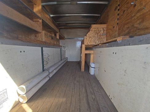 Used 2016 GMC Savana 3500 RWD image 4