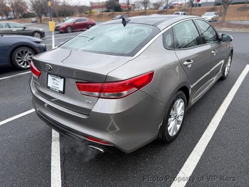 Used 2018 Kia Optima EX w/ Technology Package image 6