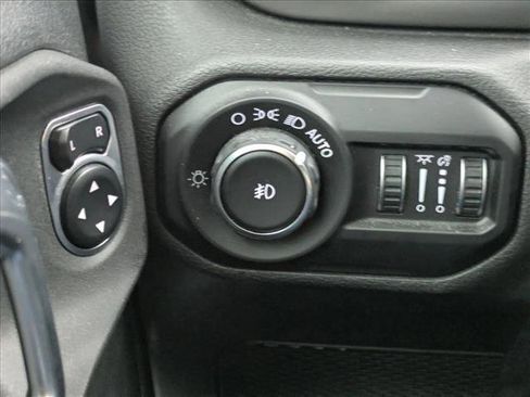 Used 2020 Jeep Wrangler Unlimited Sport S AWD/4WD image 14
