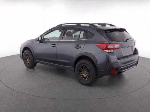Used 2019 Subaru Crosstrek 2.0i Limited w/ Moonroof Package w/Navigation AWD/4WD image 3