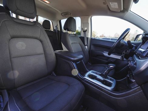 Used 2022 Chevrolet Colorado LT w/ LT Convenience Package image 38