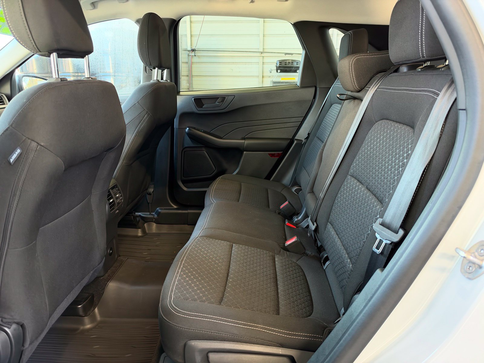 Used 2025 Ford Escape Active AWD/4WD image 19