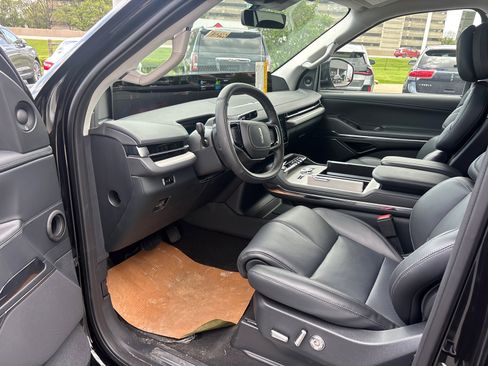 New 2026 Lincoln Navigator L Premier AWD/4WD image 25