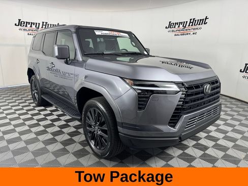 Used 2024 Lexus GX 550 w/ Cold Area Package AWD/4WD image 7