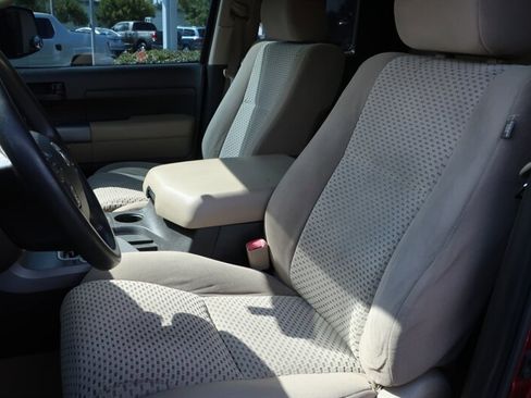 Used 2010 Toyota Tundra 4x4 Double Cab image 15