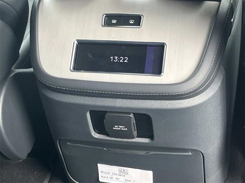 New 2025 Lincoln Navigator Reserve w/ Jet Appearance Package image 18