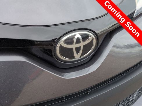 Used 2021 Toyota C-HR Limited image 11