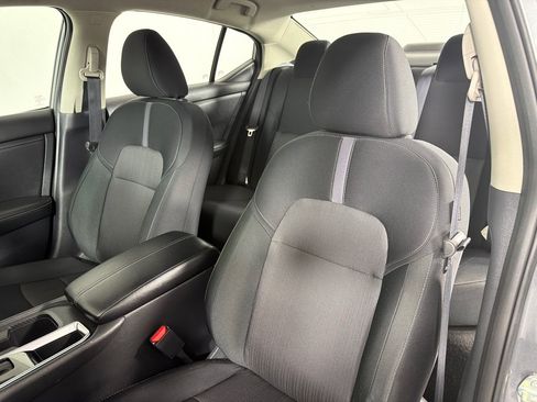 Used 2025 Nissan Sentra SV FWD image 13