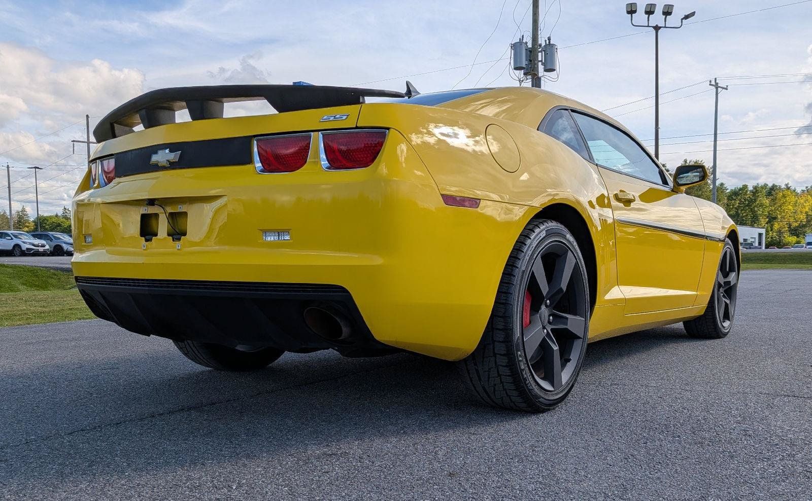 Used 2010 Chevrolet Camaro SS RWD image 8