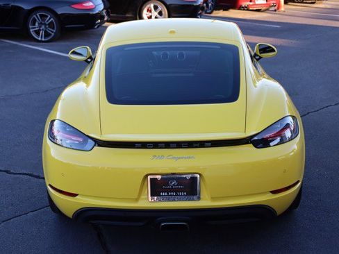 Used 2021 Porsche 718 Cayman image 15