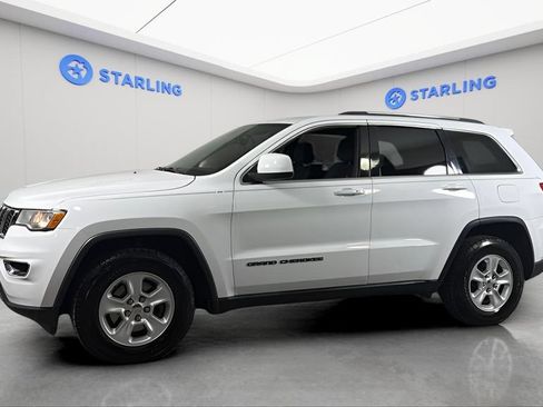Used 2017 Jeep Grand Cherokee Laredo w/ Quick Order Package 2BE RWD image 3