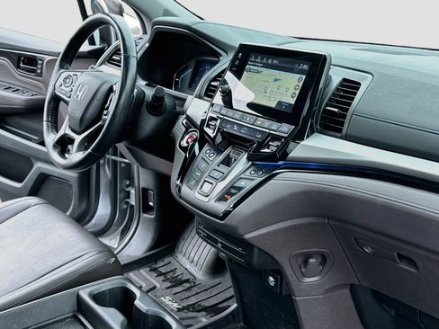 Used 2018 Honda Odyssey Elite image 4
