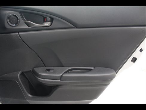 Used 2021 Honda Civic Sport image 22