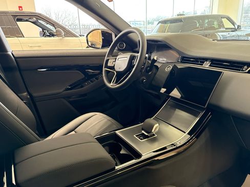 Used 2026 Land Rover Range Rover Evoque S image 6