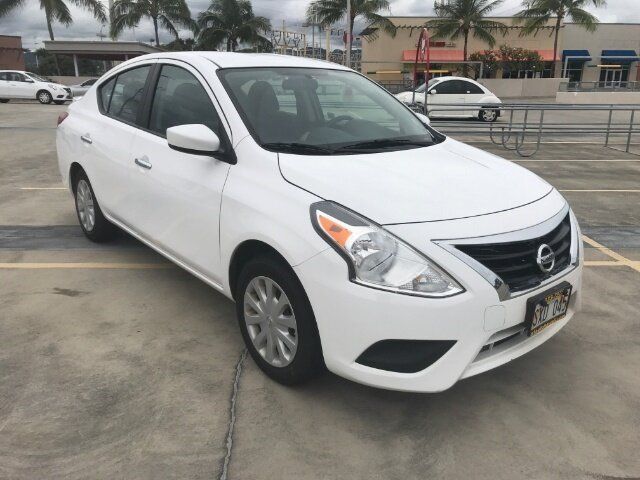 Used 2016 Nissan Versa SV FWD image 4