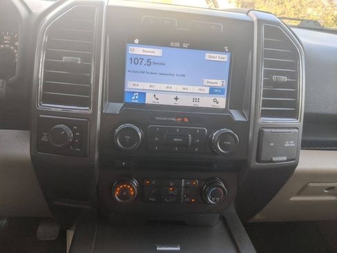 Used 2017 Ford F150 XLT w/ Equipment Group 302A Luxury AWD/4WD image 13