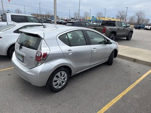Used 2013 Toyota Prius C Two image 4