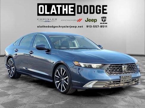 Used 2023 Honda Accord Touring image 10