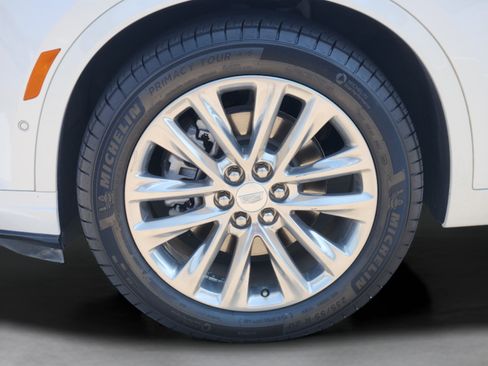 Used 2021 Cadillac XT6 Premium Luxury FWD image 40