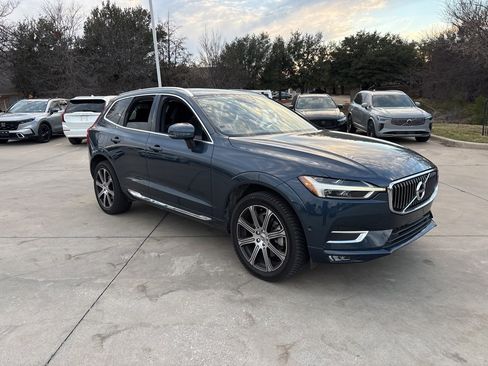 Used 2019 Volvo XC60 T6 Inscription image 3