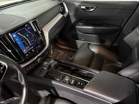 Used 2019 Volvo XC60 T5 Inscription w/ Protection Package Premier image 30