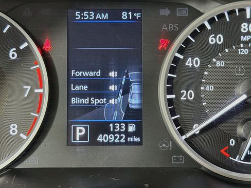 Used 2025 Nissan Sentra S FWD image 19
