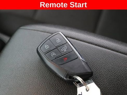 Used 2023 Chevrolet Colorado Trail Boss w/ Advanced Trailering Package AWD/4WD image 3
