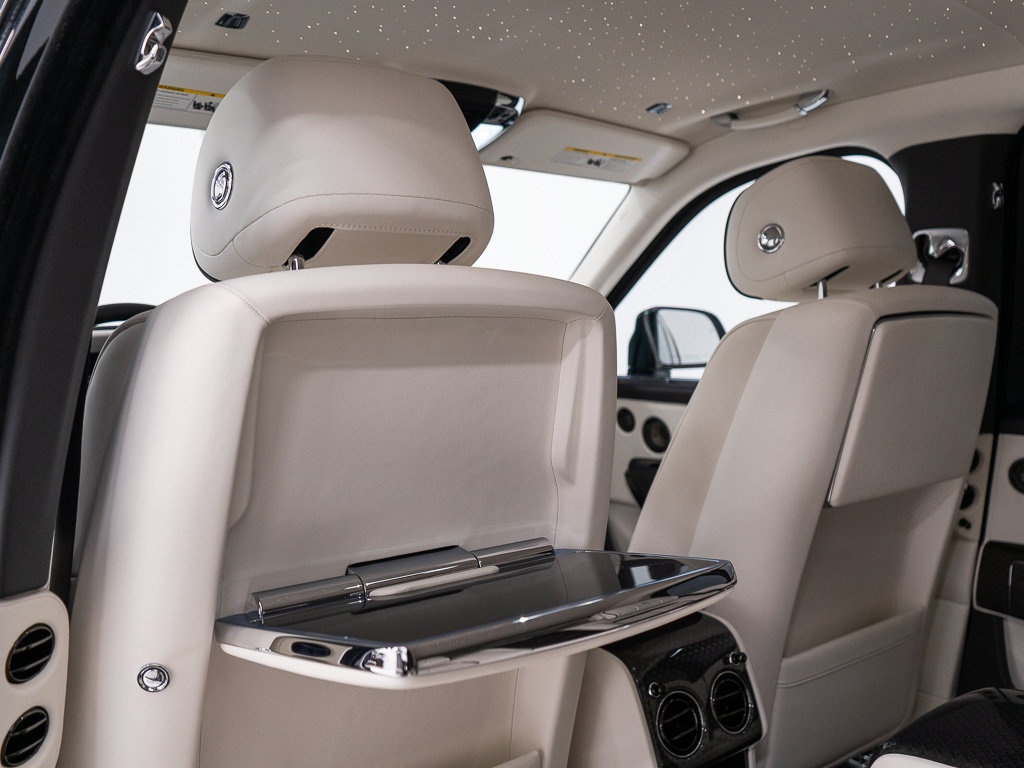 Certified 2022 Rolls-Royce Cullinan Black Badge w/ Dark Exterior Package AWD/4WD image 25