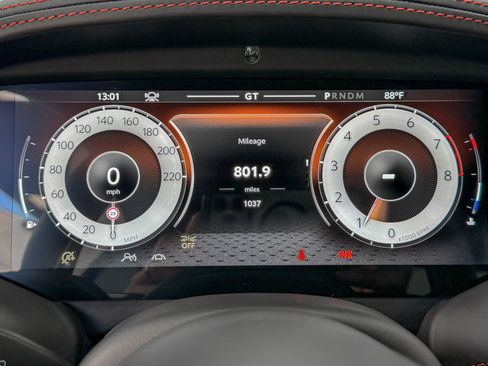 Used 2024 Aston Martin DB12 Coupe RWD image 21