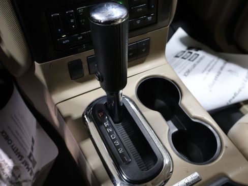 Used 2008 Ford Explorer Sport Trac Limited image 28