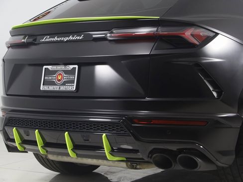 Used 2022 Lamborghini Urus image 76