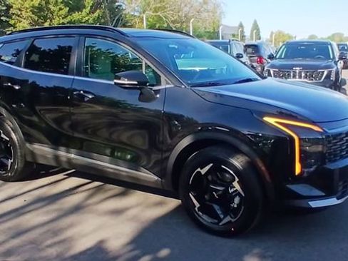 New 2026 Kia Sportage EX AWD/4WD image 4
