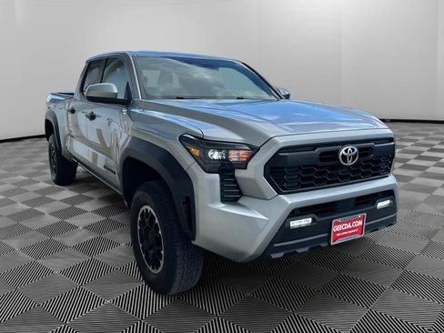 Used 2024 Toyota Tacoma TRD Off-Road AWD/4WD image 3