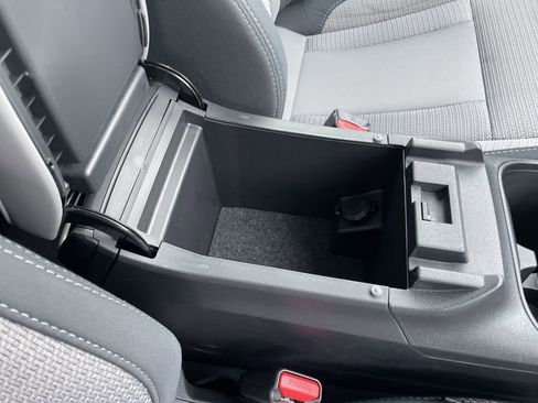 Used 2025 Subaru Outback Premium w/ Popular Package #1 image 30