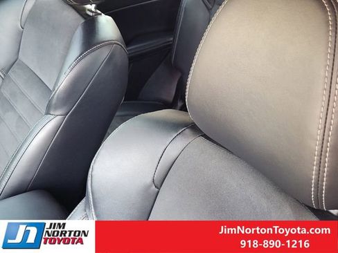 Used 2023 Mitsubishi Outlander SE Black Edition image 16